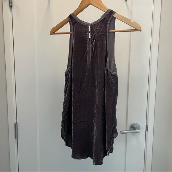 Aritzia Wilfred Sèvres crushed velvet top - Picture 3 of 4